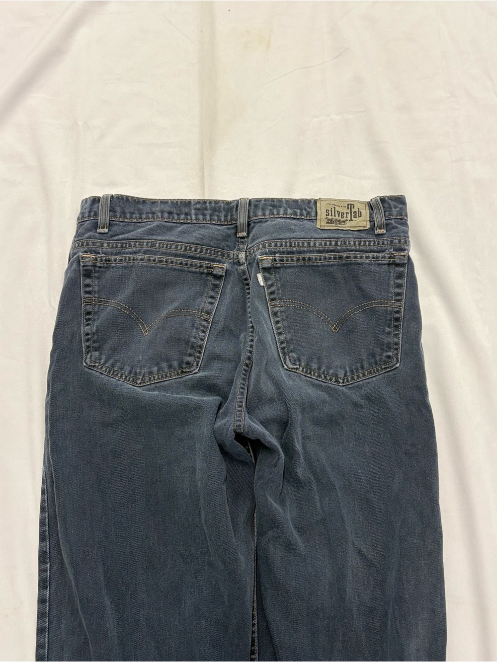 Y2K 2000s style Levi’s Silvertabs | $35